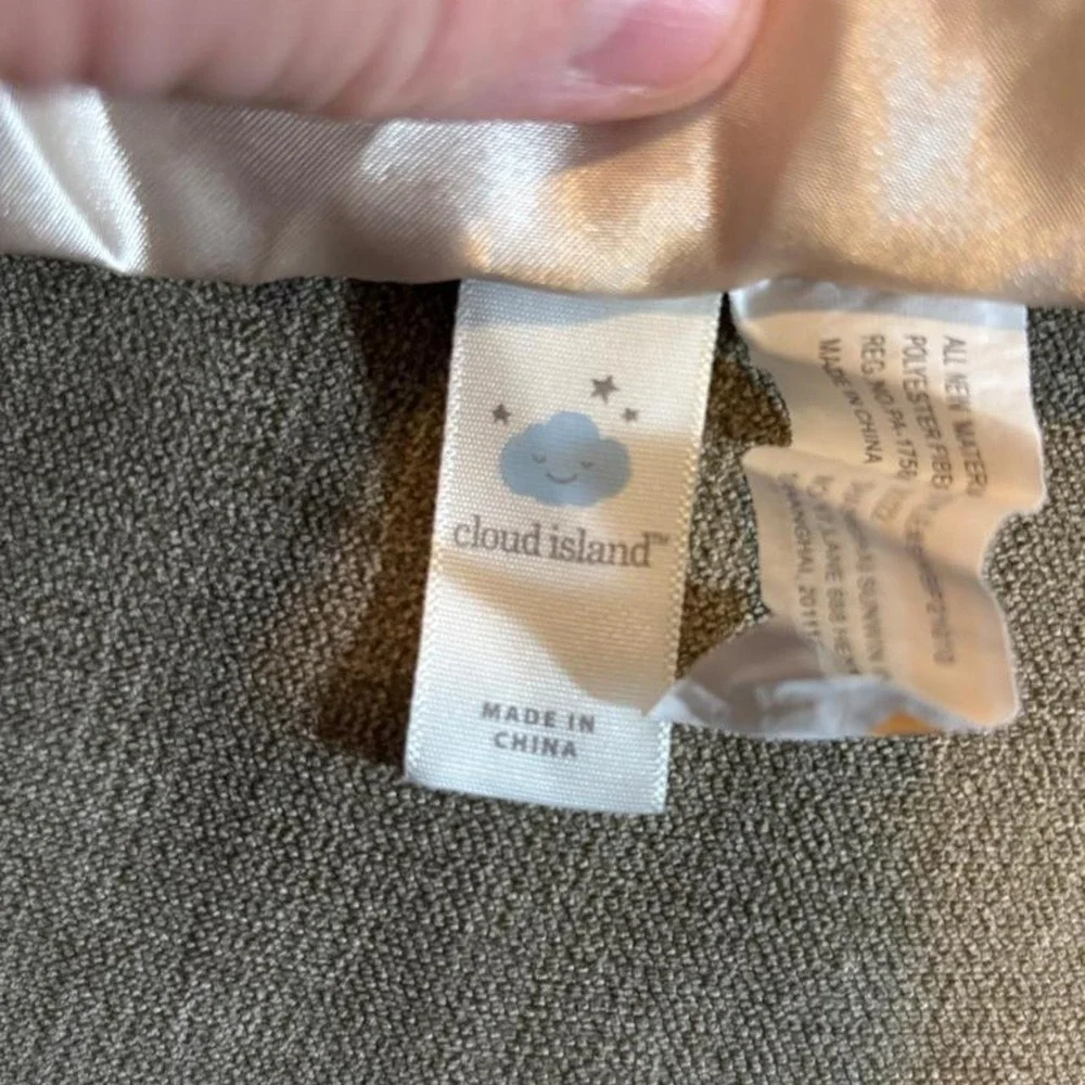 Lion Lovey Cloud island brand